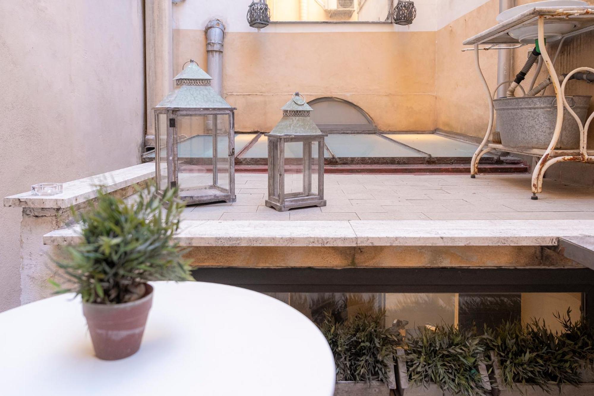 Homehouse Serpenti - Colosseum - Rione Monti Ρώμη Δωμάτιο φωτογραφία