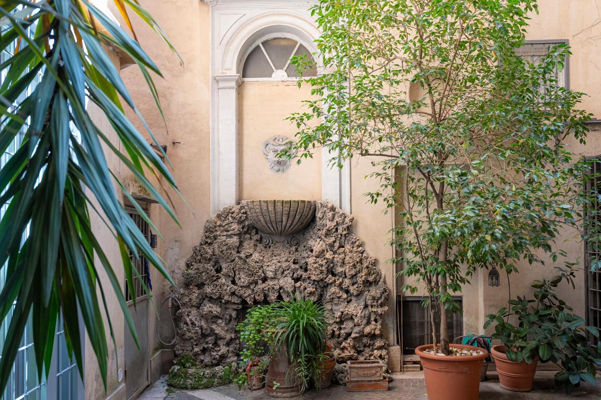 Homehouse Serpenti - Colosseum - Rione Monti Ρώμη Εξωτερικό φωτογραφία